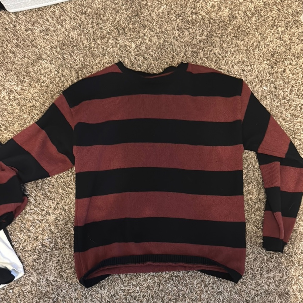 Black and Brown Crewneck Sweater with Classic Stripes